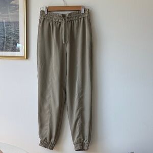 Zara Women's Khaki/Olive Jogger Pants